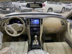 انفنتي QX70